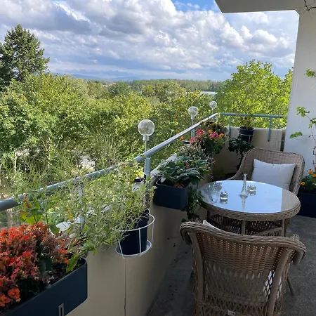 A Private In A Shared Homestay *